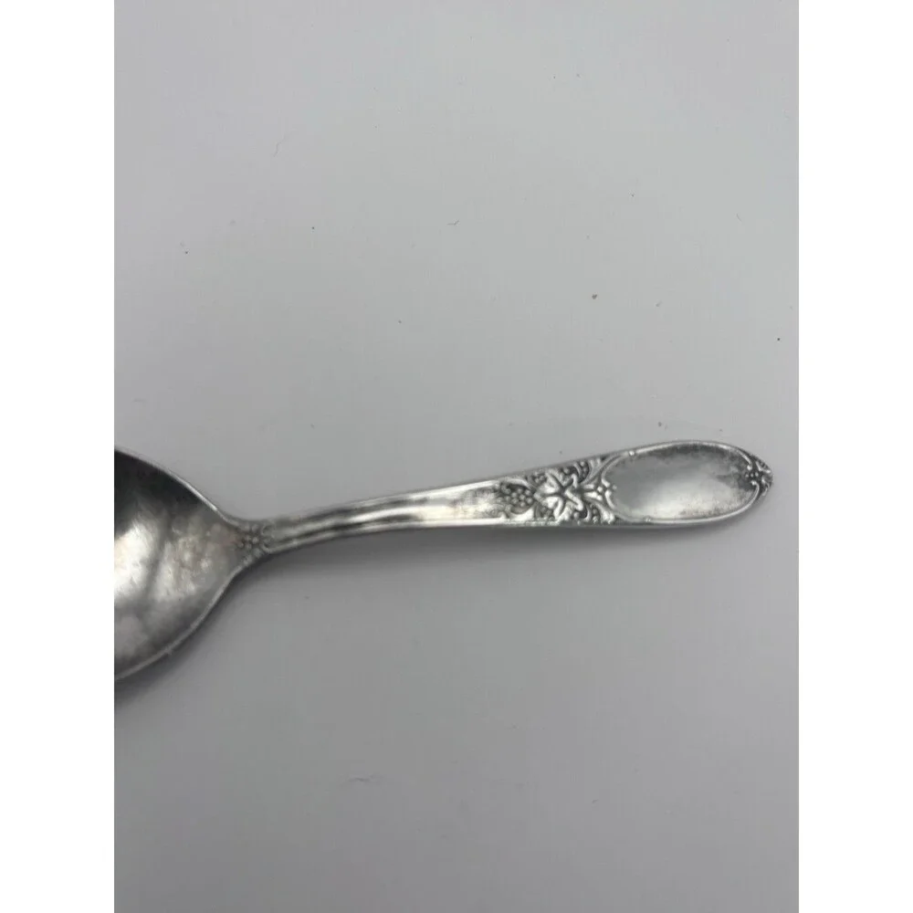 silver baby spoons vintage Gerber Large Shovel-style